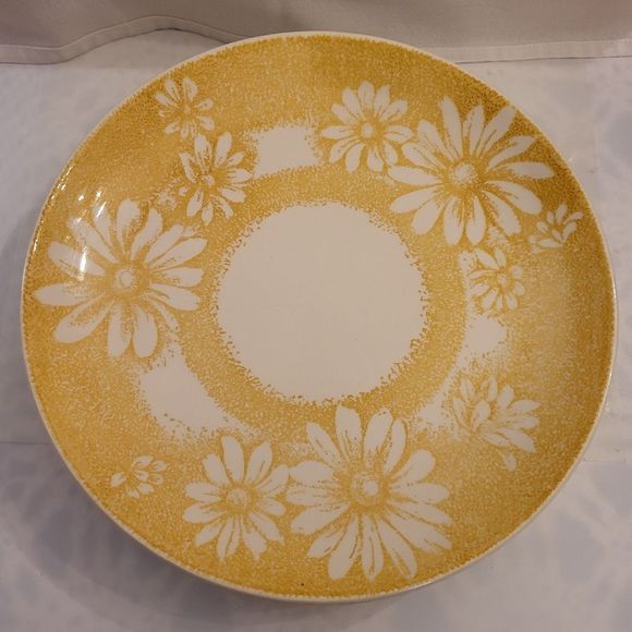 Vintage Mint 1960s Set of 4 "Yellow Daisy" Jamestown Ironstone Dinner Plates 10" - Picture 1 of 4